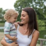 Crédit renouvelable et risque de surendettement : quelles protections offre réellement la loi aux familles ?